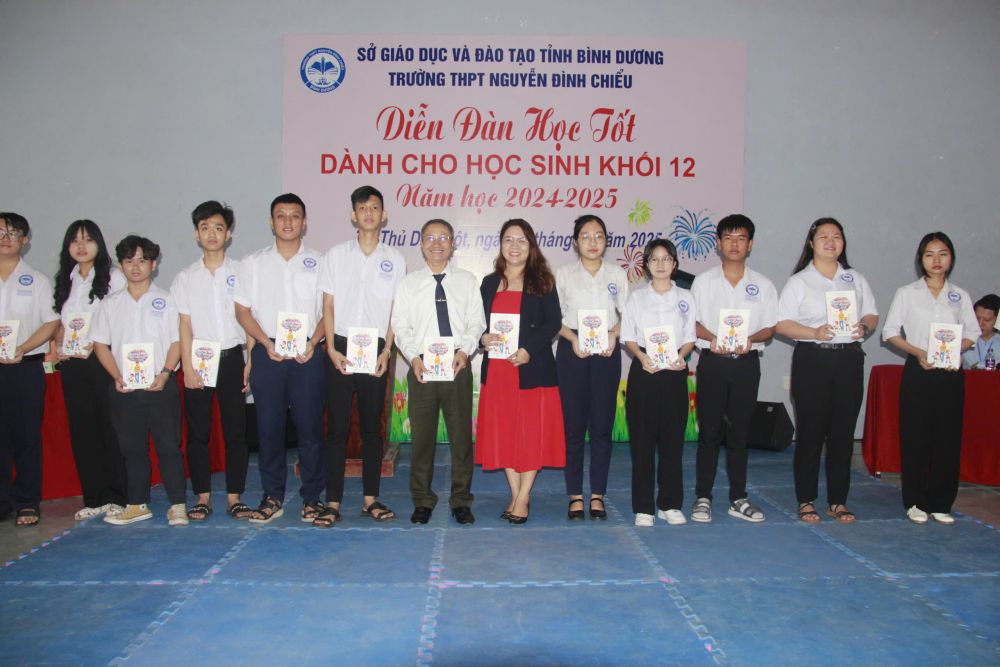 qua hs